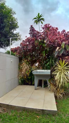 Imagem Casa espaçosa no centro de Garopaba-SC: 4 quartos, 3 salas e localização privilegiada!