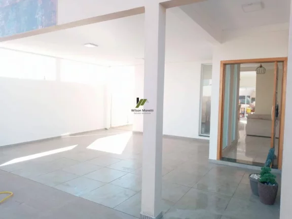 Imagem LINDA CASA COM PISCINA EM CONDOMÍNIO