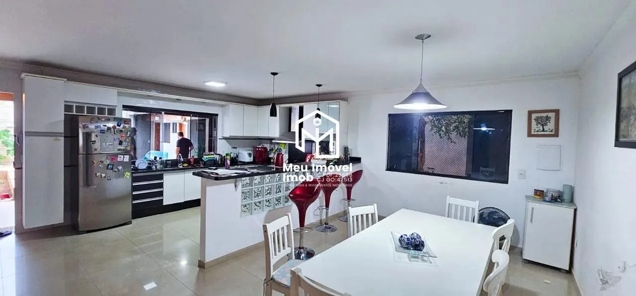 Imagem Casa 3 Quartos 3 Suíte 2 Vagas 350m² Vicente Pires/DF