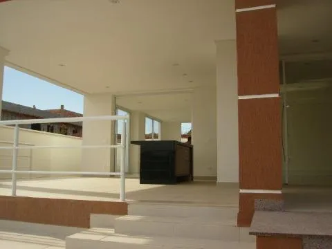 Imagem VENDA DE SOBRADO NO CONDOMÍNIO VERDES LAGOS, EM ARUJÁ/SP, com 453m², 05 suítes, piscina, churrasqueira, 03 salas e 04 vagas cobertas, CONSULTE-NOS.