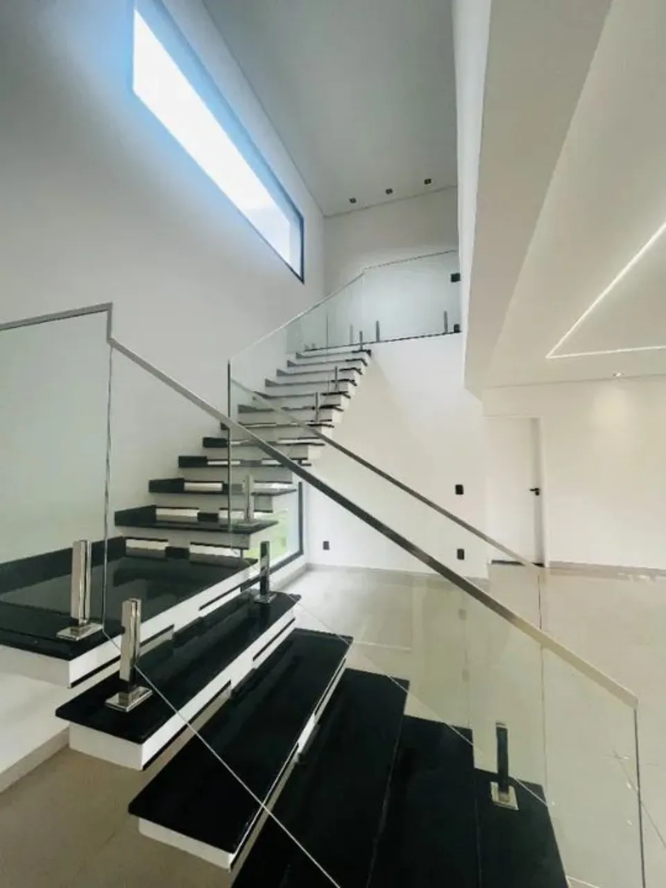 Imagem Venda de Casa em Condomínio de Alto Padrão na Cyrela Landscape Esplanada em Votorantim-SP: 3 quartos, 3 suítes, 3 salas, 5 banheiros, 4 vagas, 208m².