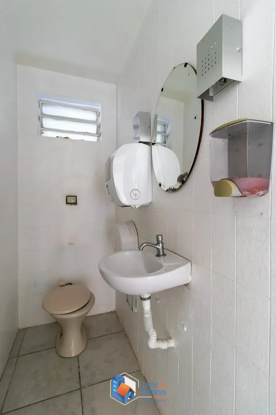 Imagem Casa comercial para venda em Vila Congonhas, 208m²