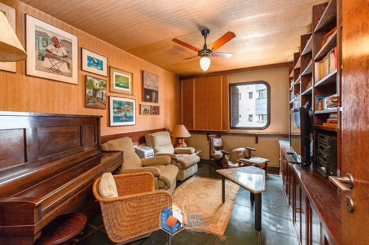 Imagem Apartamento para venda em Moema com 3 quartos, sendo 1 suíte, 210m²