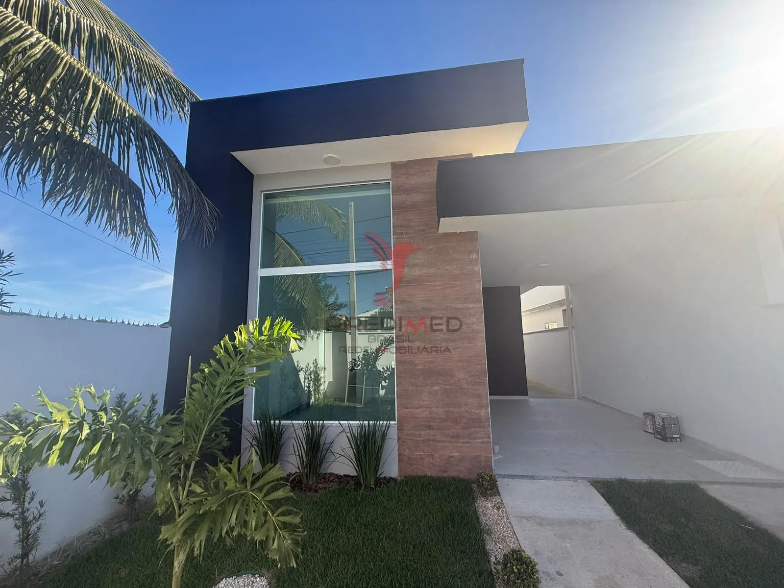 Foto do imóvel CASA MODERNA EM IGUABA GRANDE COM ACABAMENTO DE ALTO PADRÃO E 225M² DE TERRENO -R$ 380.000 em Rua Oswaldo Maduro - Cidade Nova, Iguaba Grande - RJ