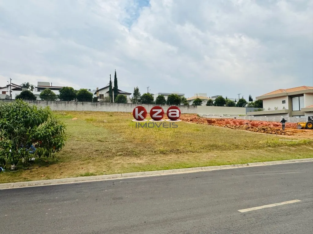 Imagem Terreno de 1.000m² no Condomínio Ypê Dourado em Valinhos-SP: sua oportunidade de construir o seu sonho!