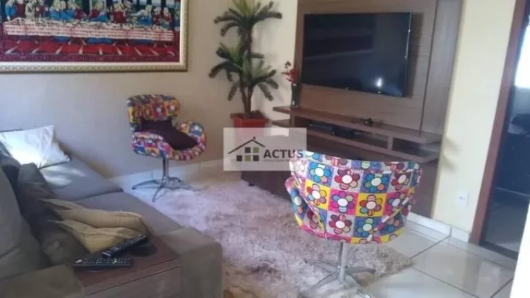 Imagem Casa 2 quartos com area de fogão a lenha em Sarzedo