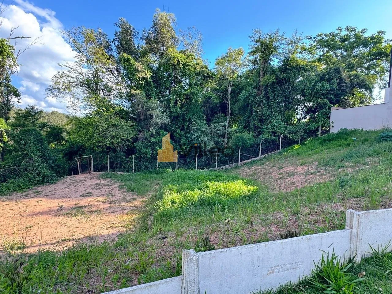 Imagem Apresentamos uma excelente oportunidade para você que deseja construir a casa dos seus sonhos em um...