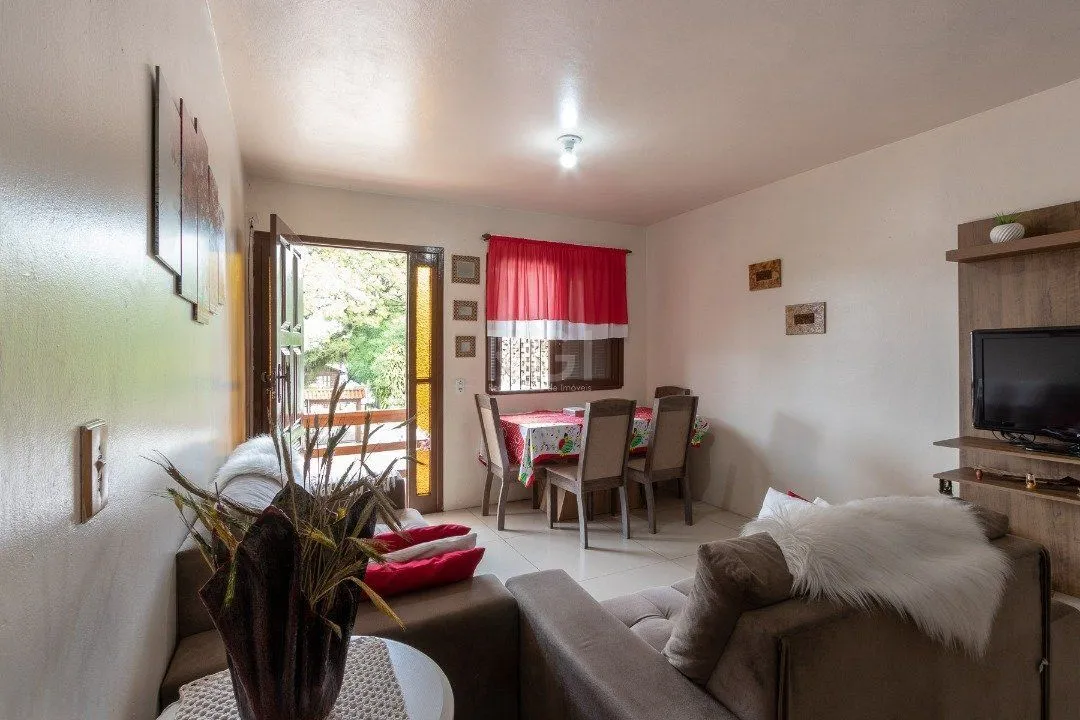 Imagem Casa para Venda - 161m², 3 dormitórios, 3 vagas - Nonoai