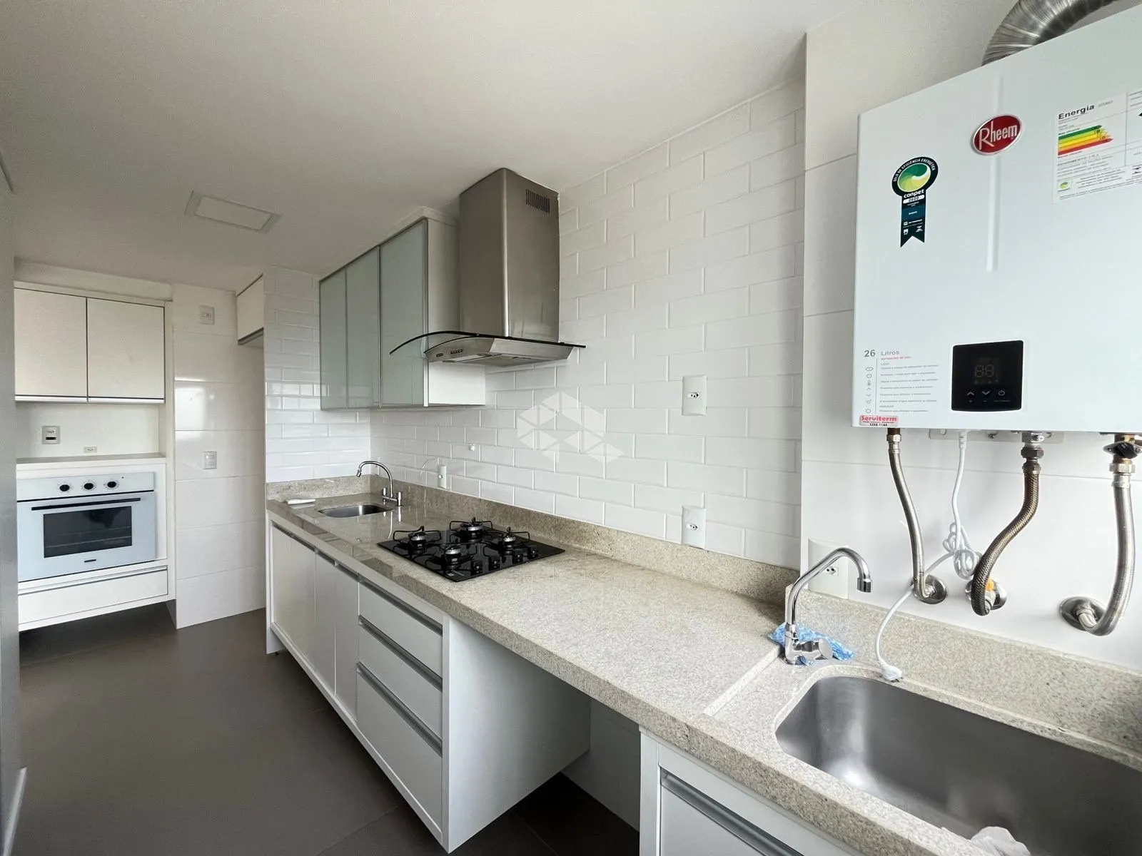 Imagem Apartamento Impecável no Petrópolis - 2 D (1 Suíte)