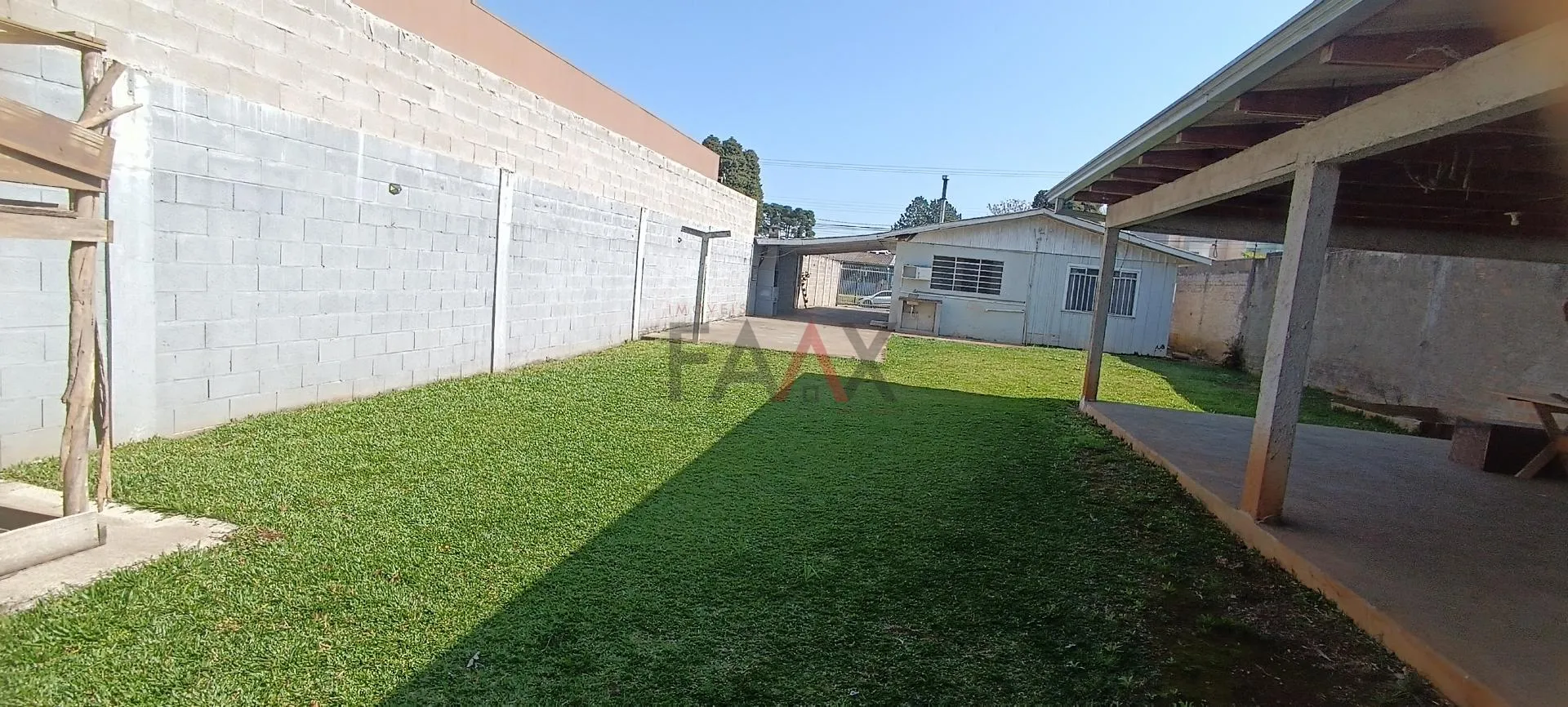 Imagem Casa de madeira com amplo terreno, DOS ESTADOS, GUARAPUAVA - PR