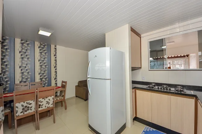 Imagem Casa com 2 Quartos à Venda, 68 m² em Ganchinho - Curitiba