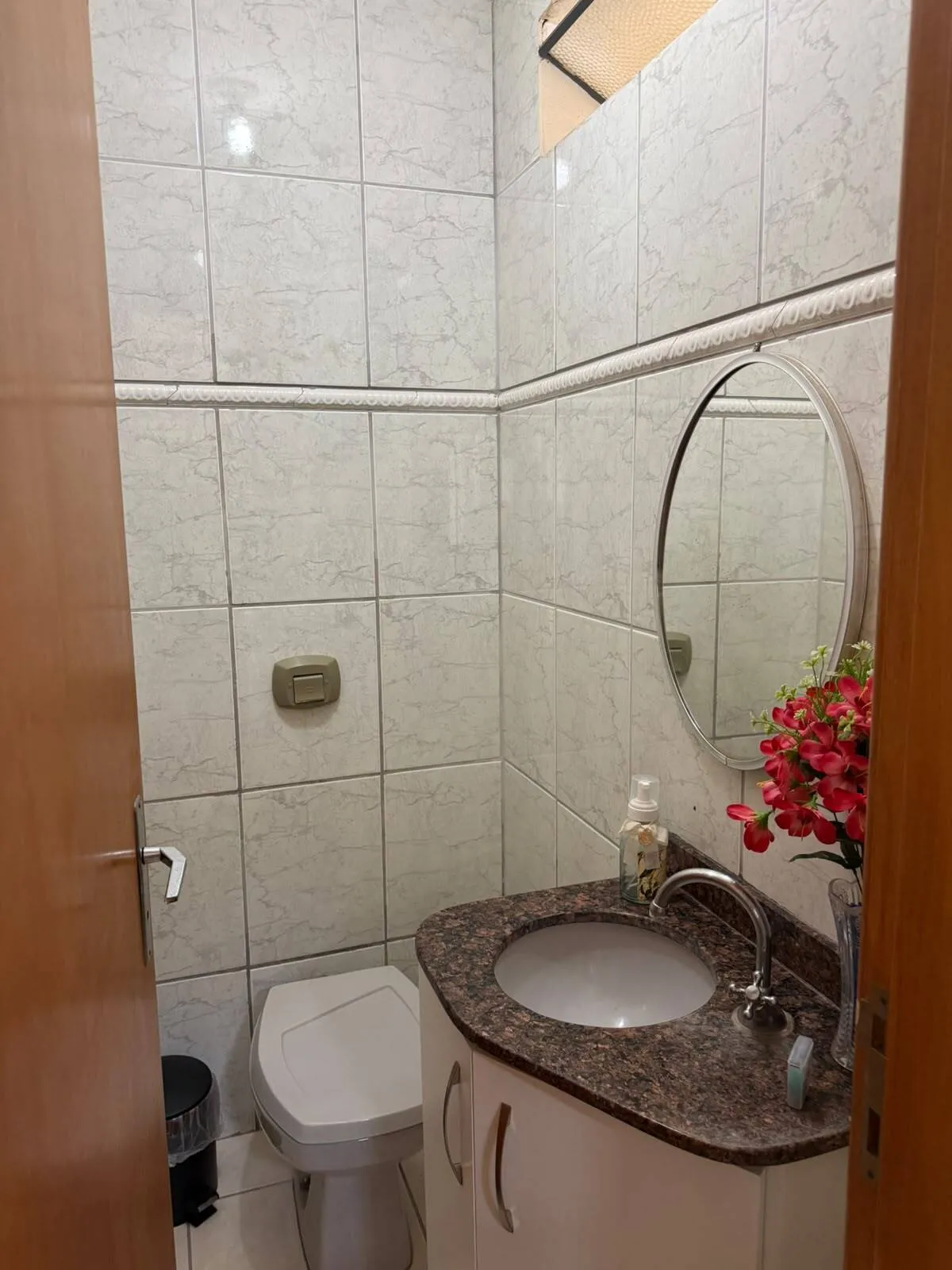 Imagem Sobrado 3 quartos sendo 1 suíte Bairro Coophema