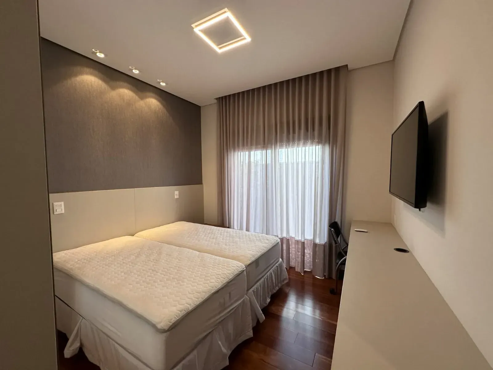 Imagem Casa de Condomínio com 4 Quartos à Venda, 300 m² em Medeiros - Jundiaí