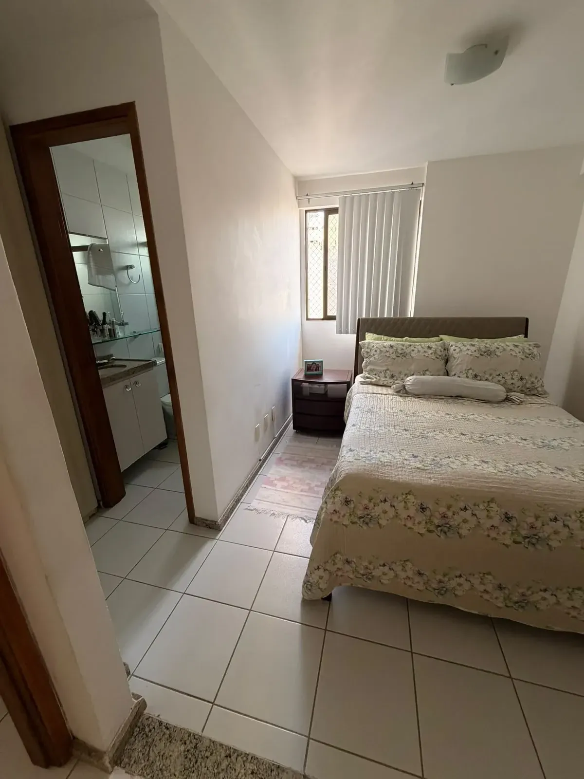 Imagem Apartamento com 3 Quartos à Venda, 70 m² em Madalena - Recife
