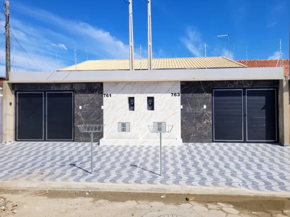 Imagem Casa para Venda em Itanhaém, Nova Itanhaém (Interior), 2 dormitórios, 1 suíte, 2 banheiros, 2 vagas