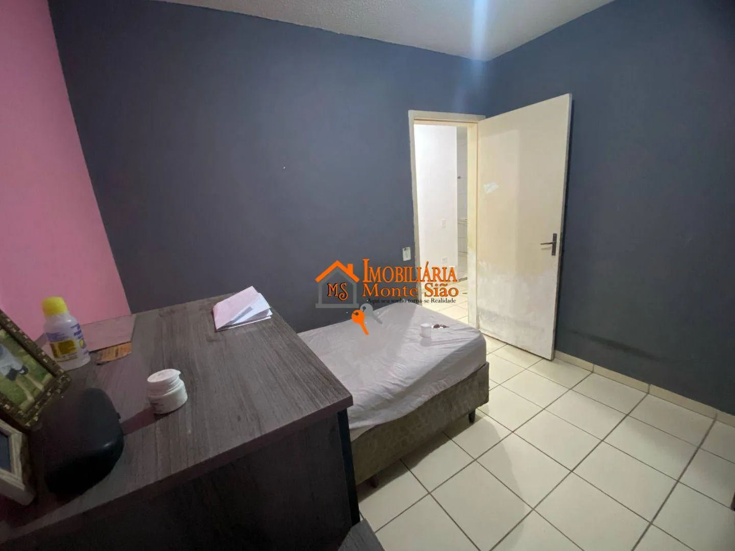 Imagem Apartamento com 2 dormitórios à venda, 50 m² por R$ 160.000,00 - Jardim Nova Cidade - Guarulhos/SP