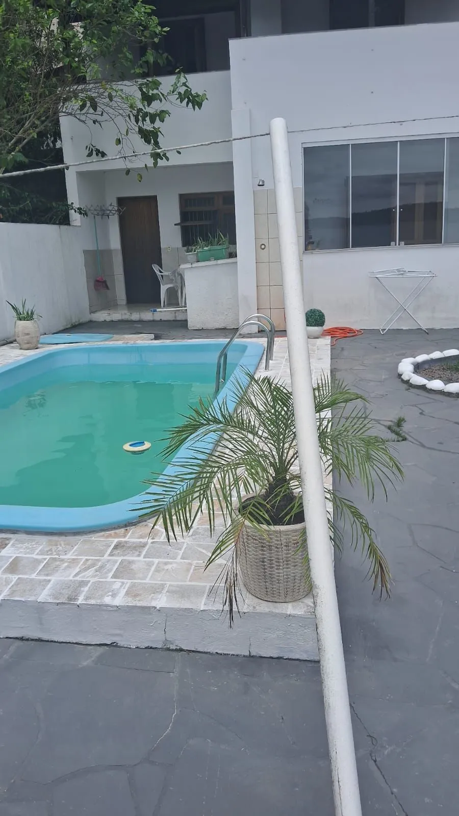 Imagem Casa em Ipanema 03 dormitórios, 01 Suíte , 03 vagas.. Aceita veículos / Imoveis