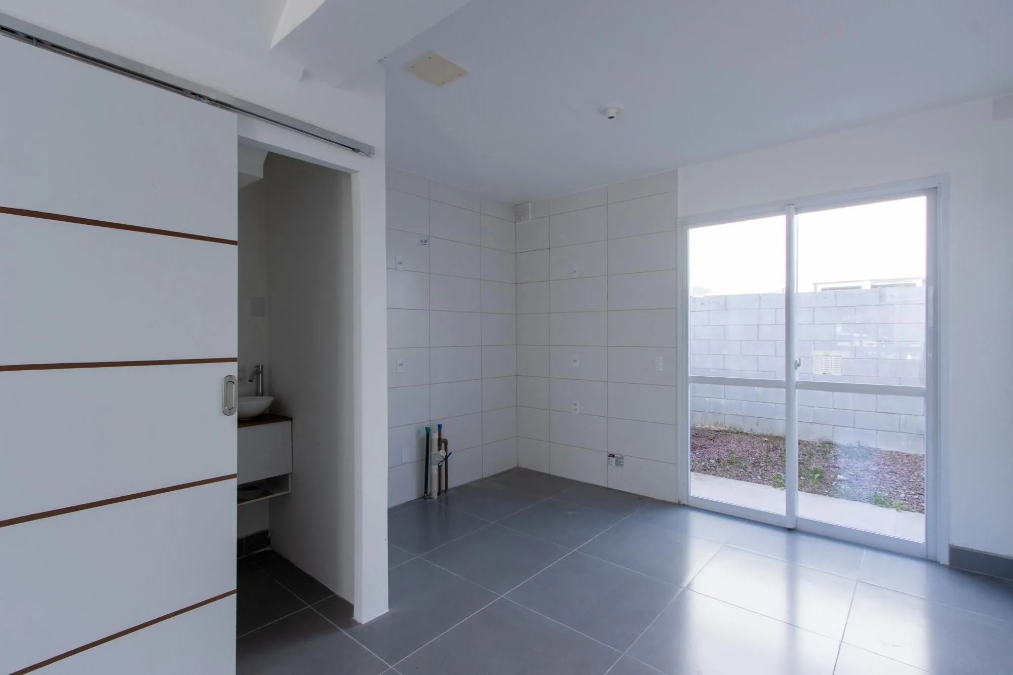 Imagem Casa de Condomínio com 2 dormitórios à venda, 88m² - Vila Nova