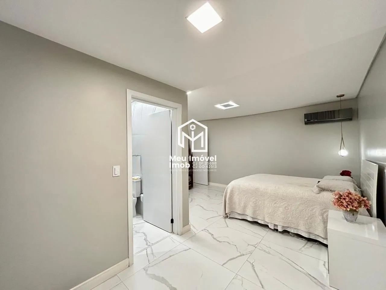 Imagem Casa 3 Suítes 397m² Reformada Colônia Agrícola Samambaia