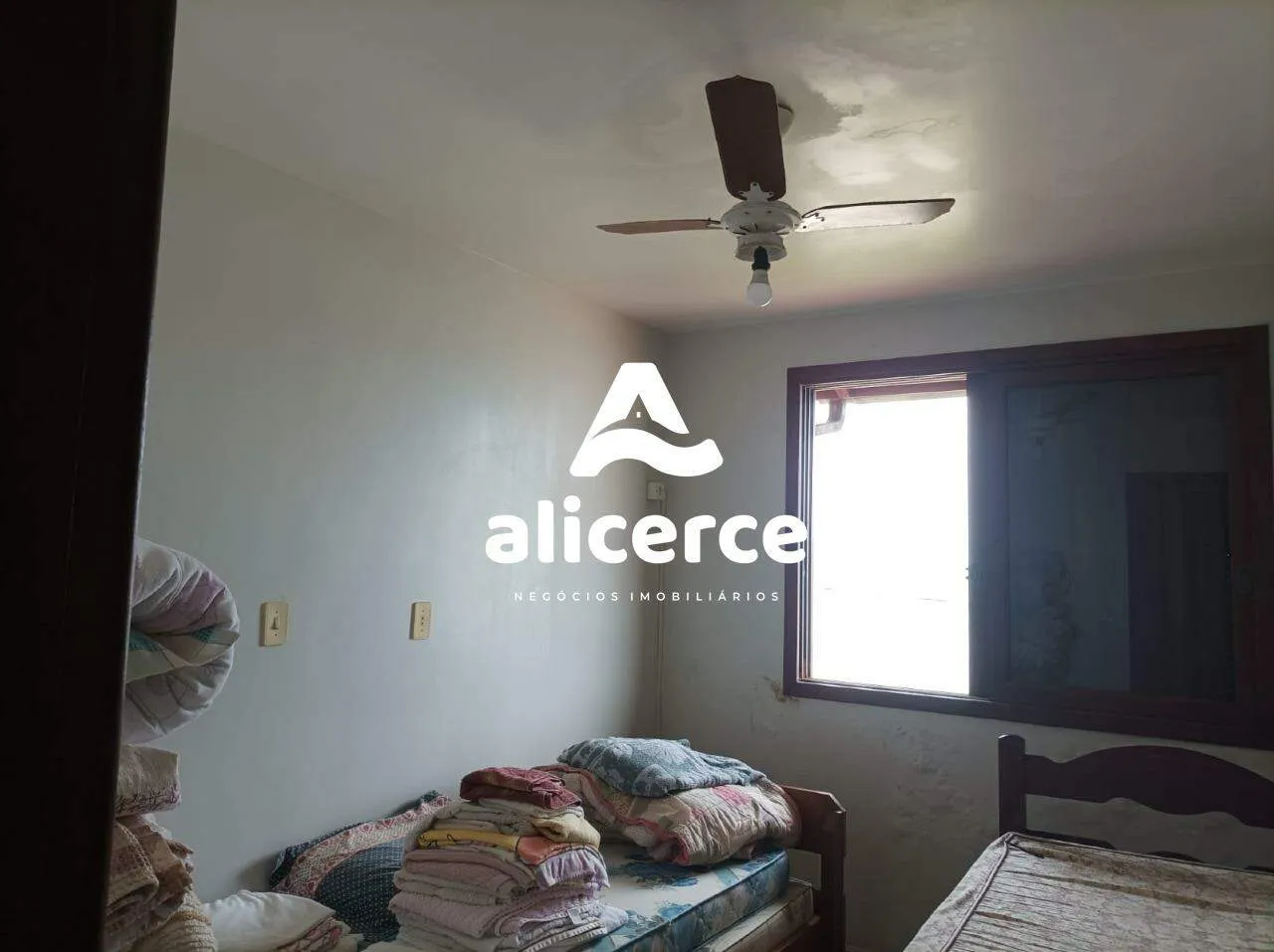 Imagem Casa à venda l 4 quartos, 1 suíte l 286m² l Tapera - Florianópolis/SC