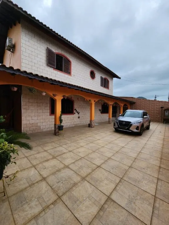 Imagem CASA COM 254,00 m² - BOQUEIRÃO - PRAIA GRANDE SP