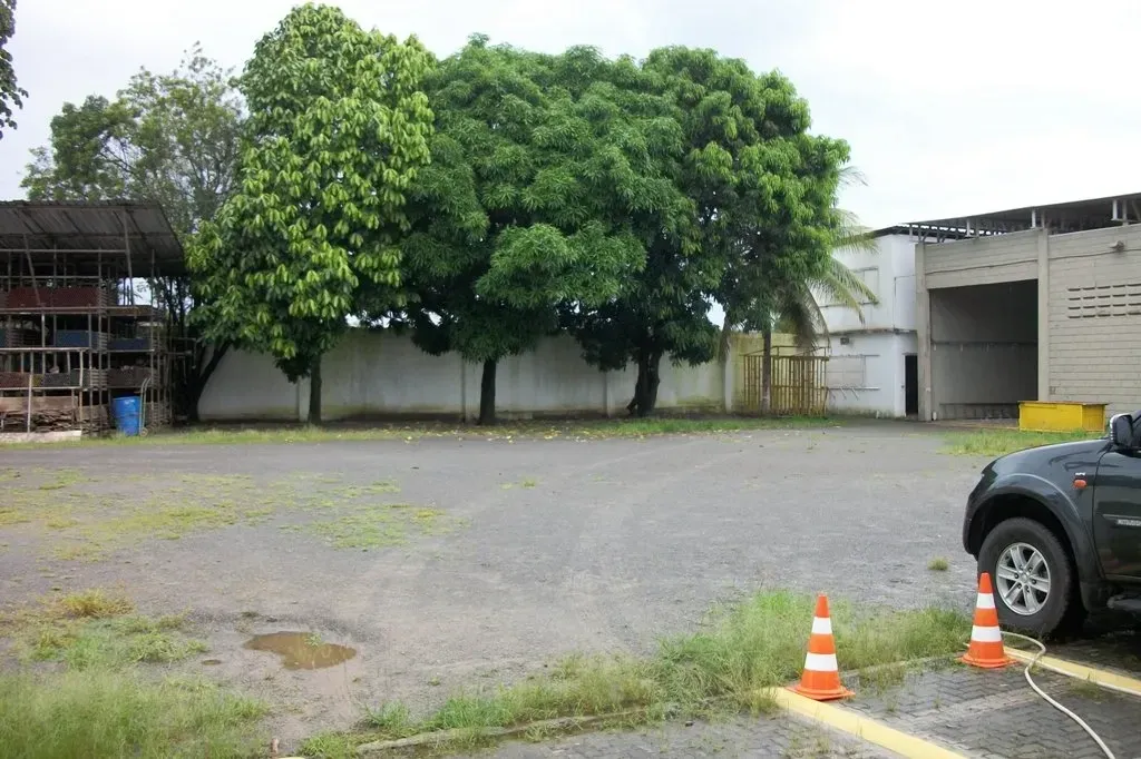Imagem Galpão à Venda, 550 m² em Luís Eduardo Magalhães - Simões Filho