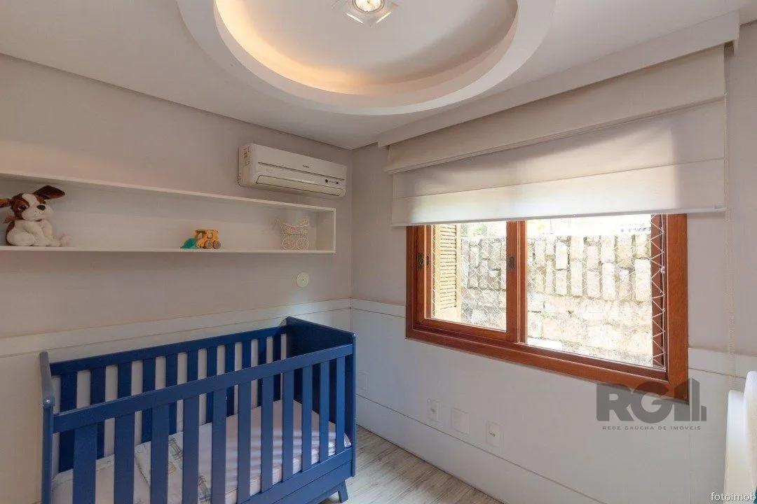 Imagem Casa Condominio para Venda - 307m², 5 dormitórios, sendo 1 suites, 4 vagas - Cristal