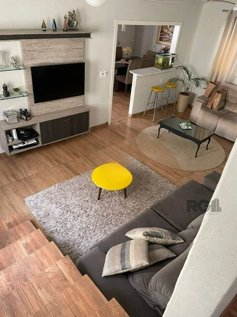 Imagem Casa de alvenaria, 03 dormitórios próximo a Av. Teresópolis
