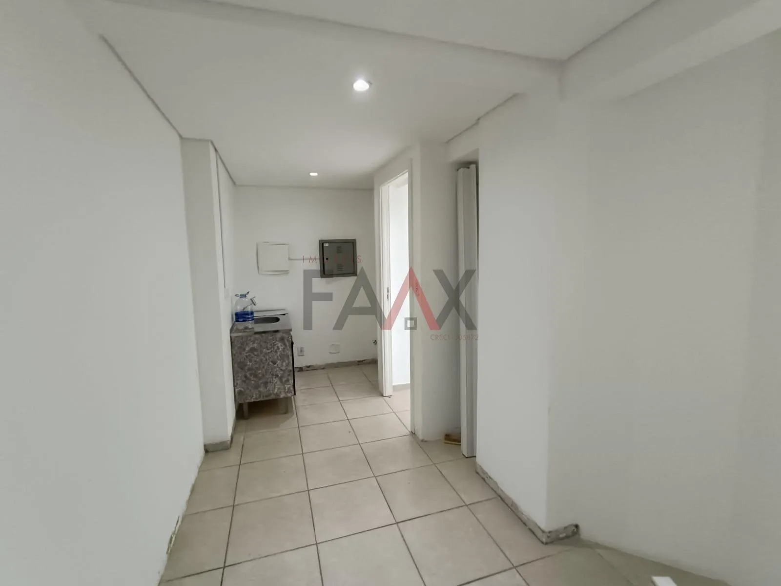 Imagem Sala Comercial para locação, frente a Lagoa das Lagrimas com vista privilegiada