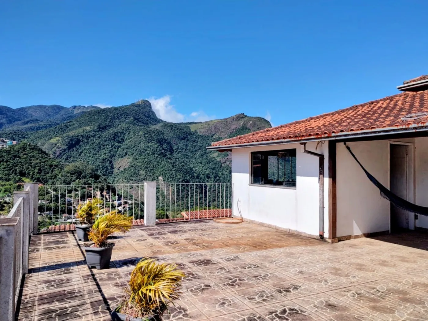 Imagem Casa para Venda em Petrópolis / RJ no bairro Alto da Serra