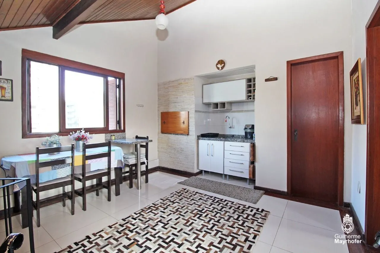 Imagem Cobertura para Venda - 217.04m², 3 dormitórios, 1 suites, 2 vagas - Tristeza