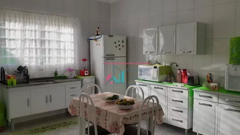 Imagem Casa com 4 dormitórios à venda - Parque Primavera - Cachoeira Paulista/SP