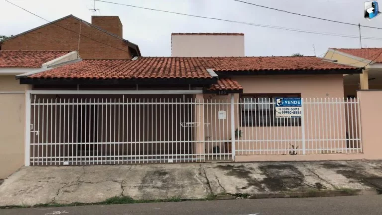 Casa a venda em Rua Dom José Carlos de Aguirre