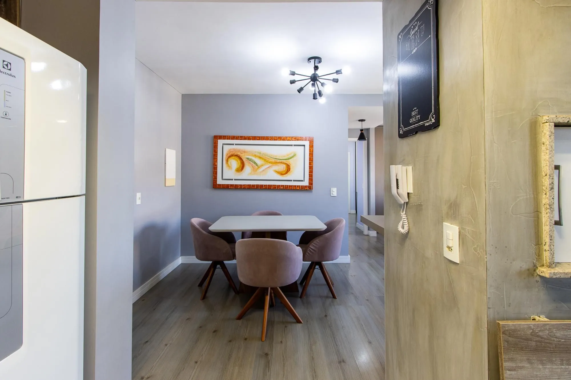 Imagem Apartamento com 2 quartos e 65m² à venda em Tristeza, Porto Alegre.
