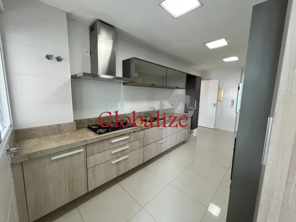 Imagem Apartamento à Venda com 2 Dormitórios e 1 Vaga no Bairro da Ponta da Praia em Santos por R$ 1.575.000,00