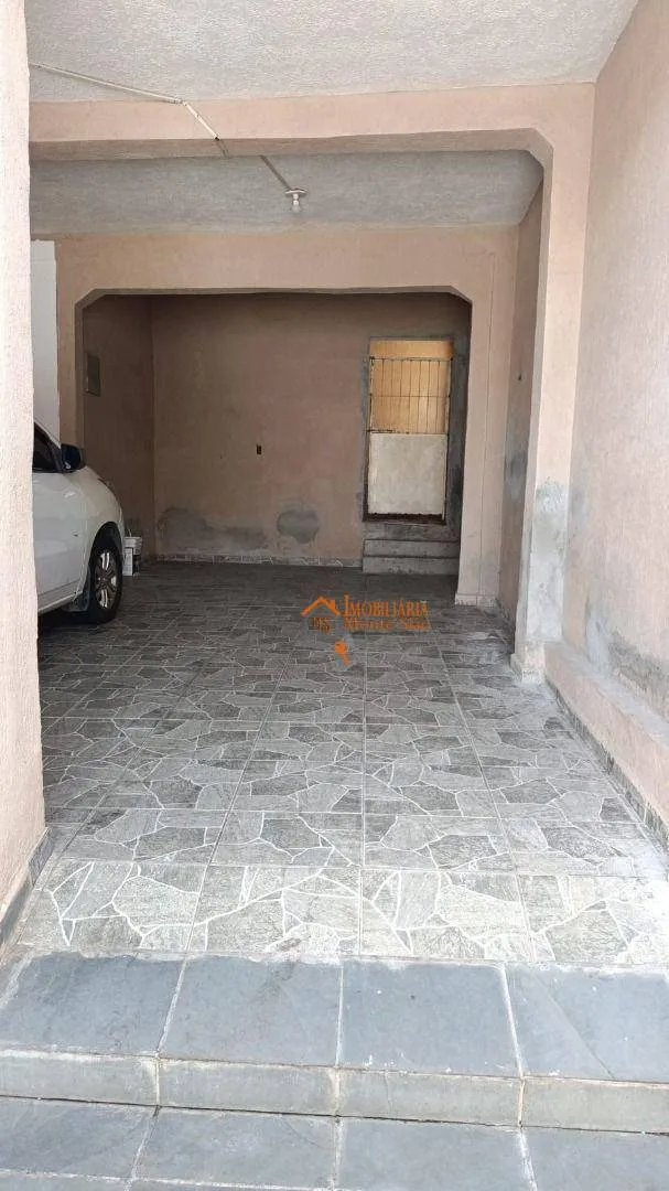 Imagem Sobrado com 5 dormitórios à venda por R$ 800.000,00 - Jardim Santa Cecília - Guarulhos/SP