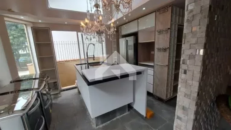 Imagem Casa de Condomínio em Alphaville - Santana de Parnaíba