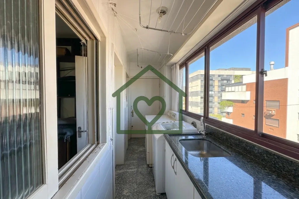 Imagem MORARE Vende ótimo apartamento de 3 dormitórios sendo 1 suíte, com vista, no Bairro Mont Serrat, ...