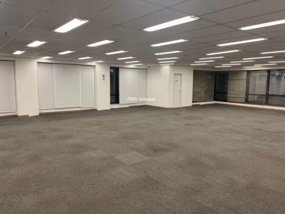 Imagem Conjunto comercial com 438m² próximo a Av. Paulista.