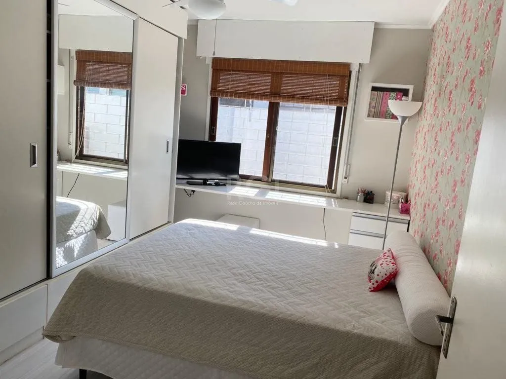 Imagem Casa para Venda - 323m², 4 dormitórios, sendo 2 suites, 3 vagas - Jardim Itu