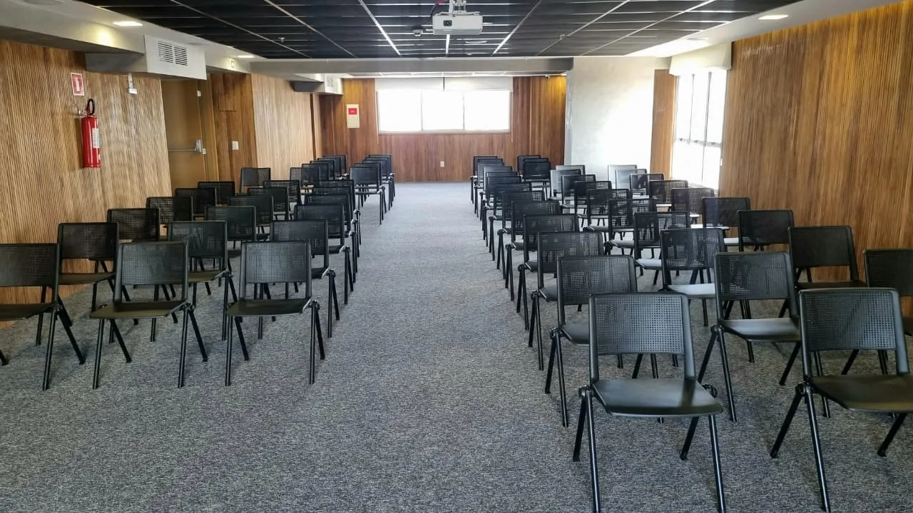 Imagem Sala Comercial / Nova para Venda em Maceió, Gruta de Lourdes, 1 banheiro, 1 vaga