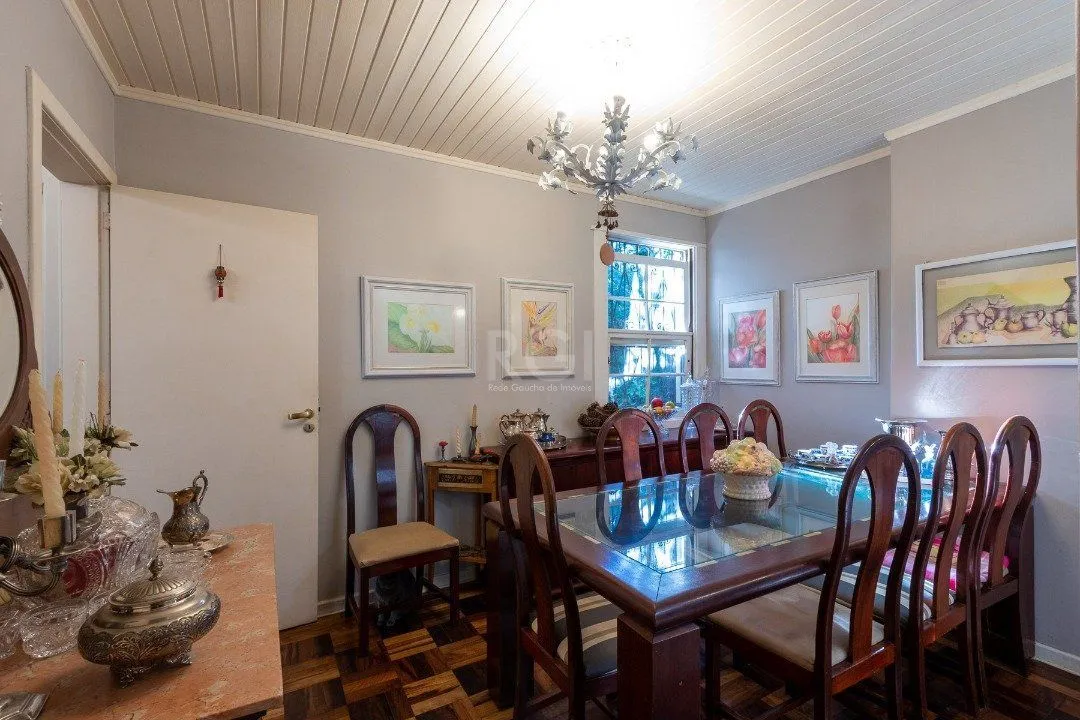 Imagem Casa para Venda - 192m², 4 dormitórios, sendo 3 suites, 4 vagas - Tristeza