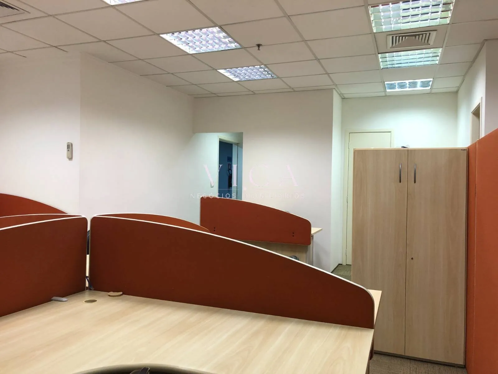 Imagem Sala para alugar com 56m² - em Alphaville - Barueri/SP
