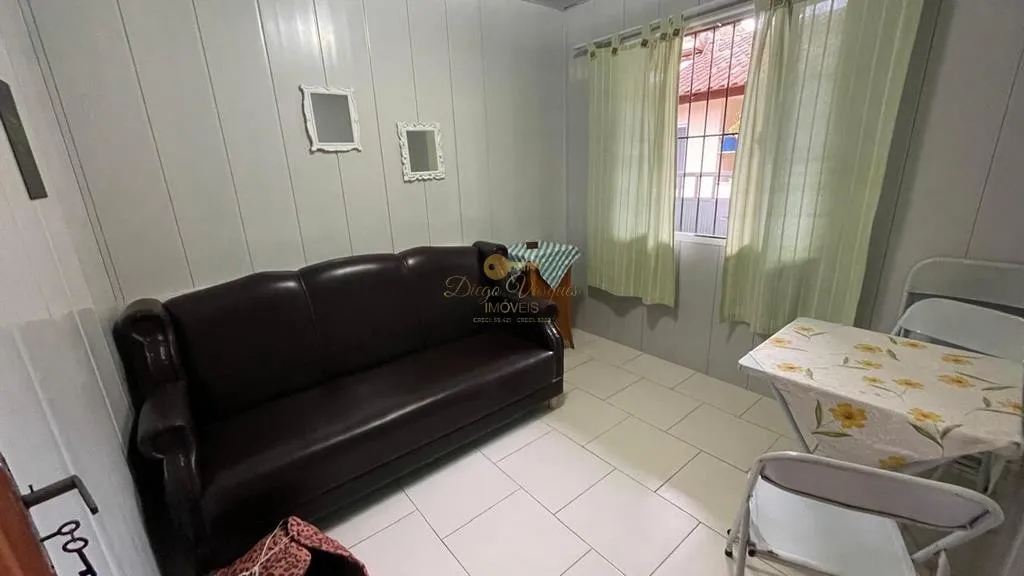 Imagem Casa em Condomínio para Venda em Teresópolis / RJ no bairro Granja Florestal