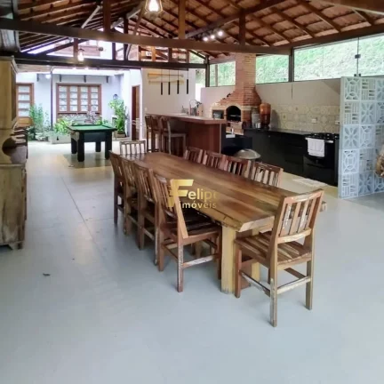 Imagem UM PARAÍSO EM MEIO A MATA ATLÂNTICA. CASA DE CAMPO MODERNA ALTO PADRÃO MOBILIADA COM PORTEIRA FECHADA.