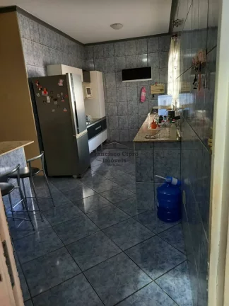 Imagem Casa à venda no bairro Parque do Sol - Guaratinguetá/SP
