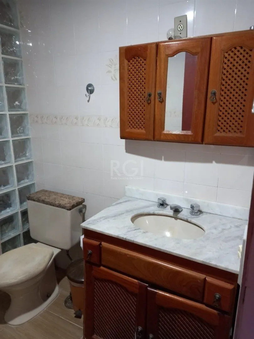 Imagem Sito à venda no Lami, com casa com quartos, 1 banheiro e piscina