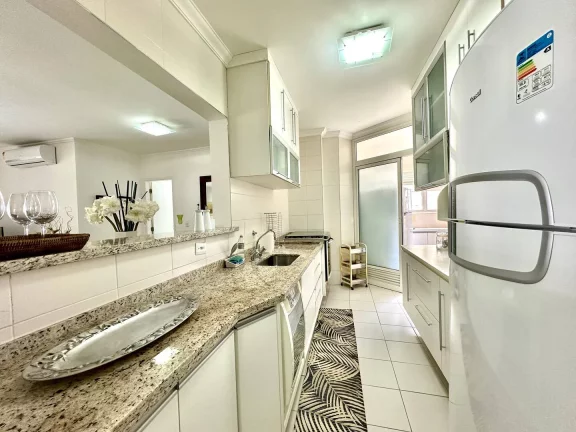 Imagem Apartamento com 3 dormitórios à venda, 131 m por R$ 4.800.000,00 - Riviera