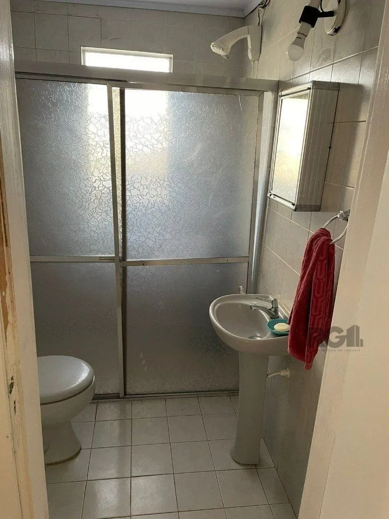 Imagem Casa de alvenaria, 03 dormitórios próximo a Av. Teresópolis