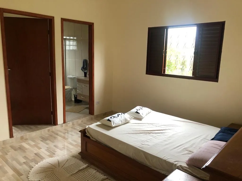 Imagem Chácara à venda 3 Quartos, 1 Suite, Goiabal, Pindamonhangaba - SP